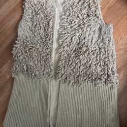 Women Warm Stylish Vest Fall / Winter Size Small 