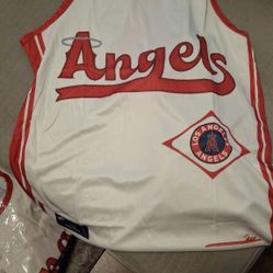 ANGELS TANK TOP