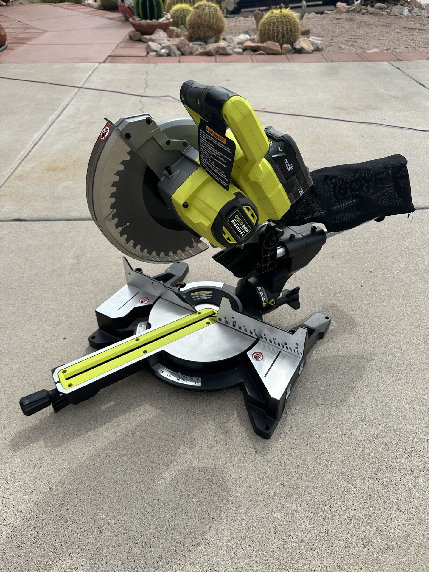 Ryobi Electric Mider Saw