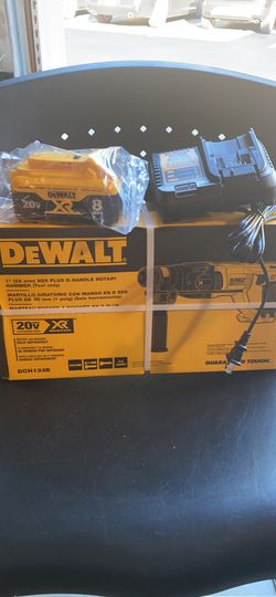 MAX Li-Ion Cordless Brushless 1 in. SDS+ D-H&le Rotary Hammer with 20-Volt MAX Battery 8.0Ah & Charger