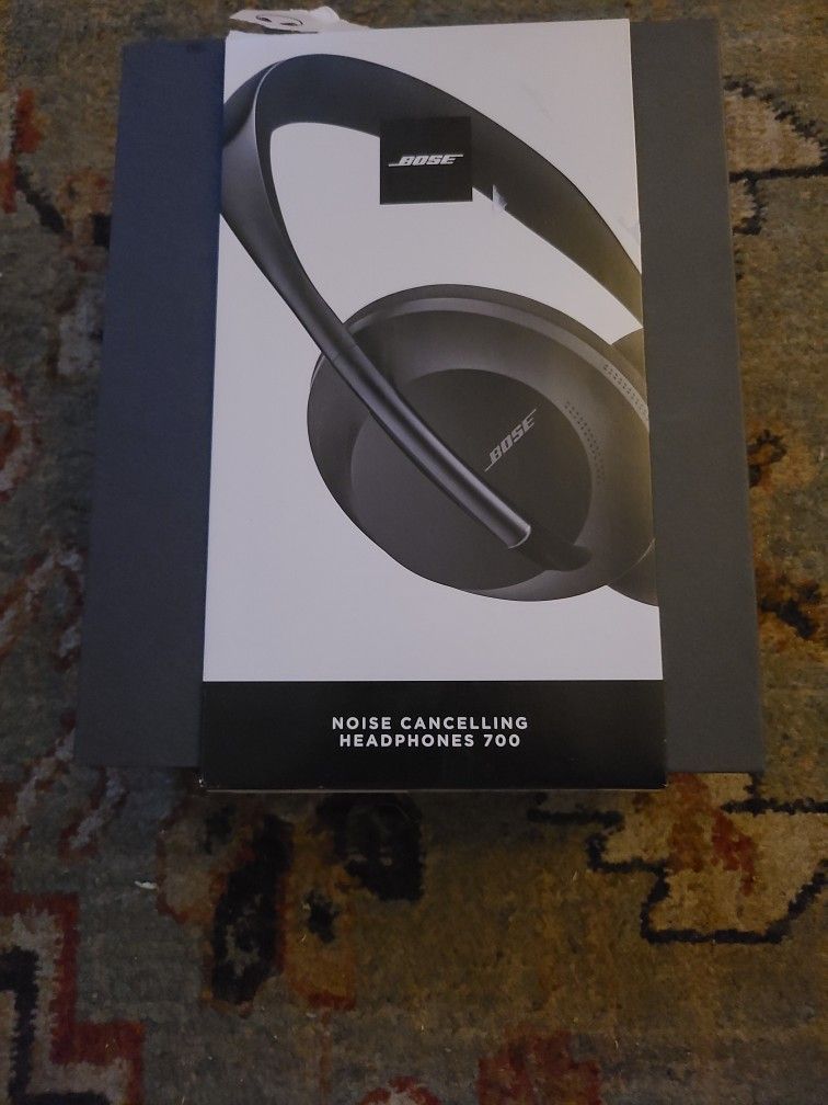 Bose 700 Headphones
