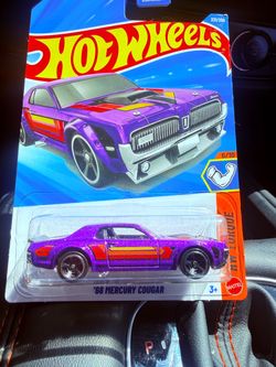 Hot wheels - mainline 68' mercury cougar $5