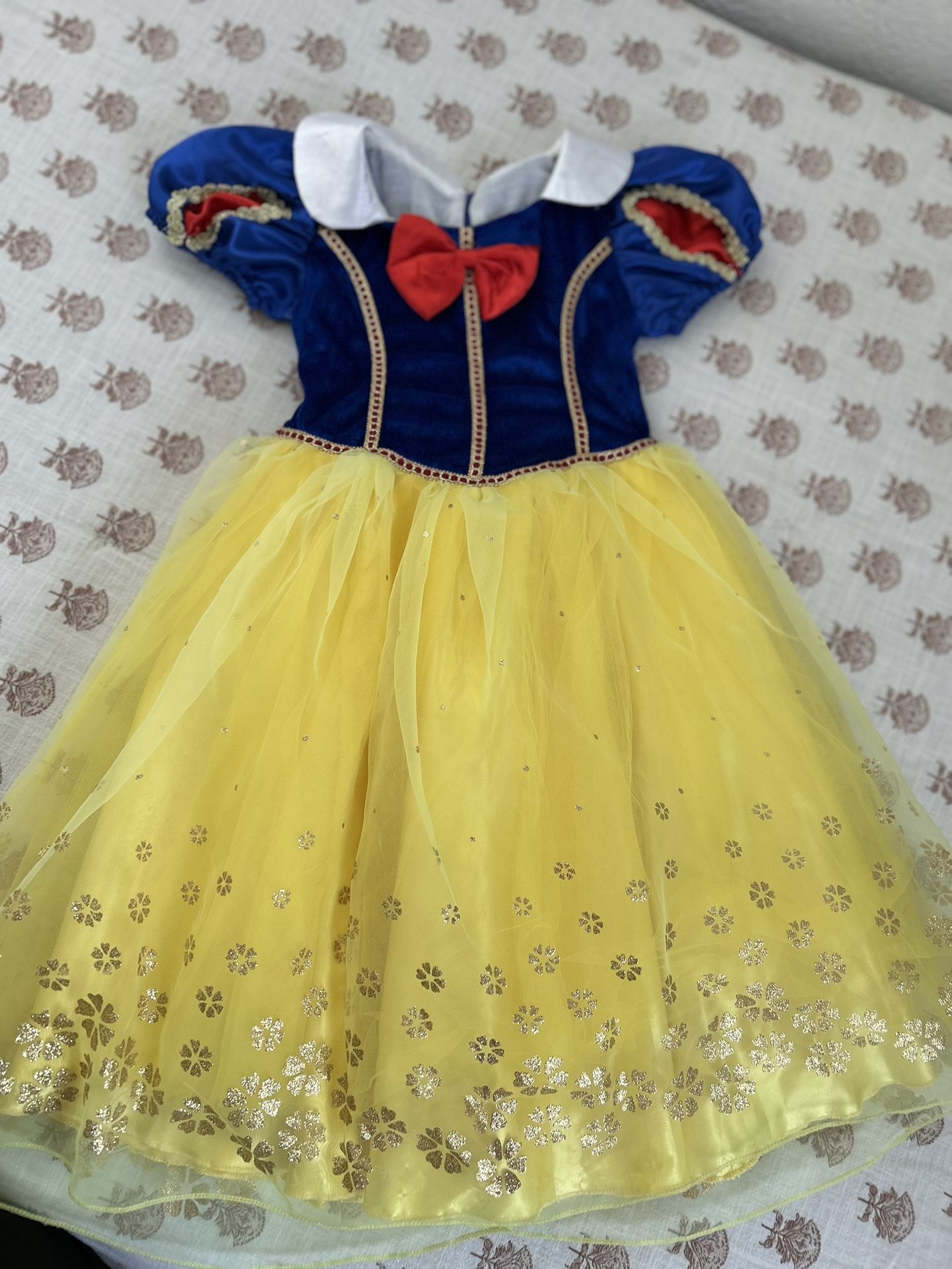 Snow White dress