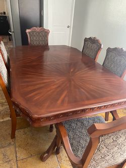 Dining Table with 6 Chairs