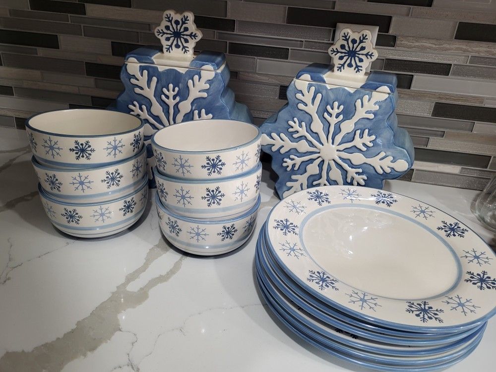 Christmas Dinnerware