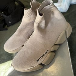 Balenciaga Size 8 