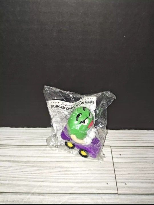 Burger King Kids Club Vintage M&M Toys Green Candy M&M Car New Sealed 1997