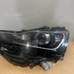 2017-2019 Lexus IS Left Headlight 