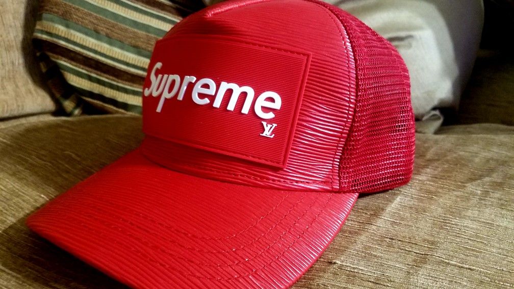 Louis vuitton hotsell supreme hat price