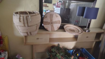 Huge Wicker basket with four round wicker ones decor