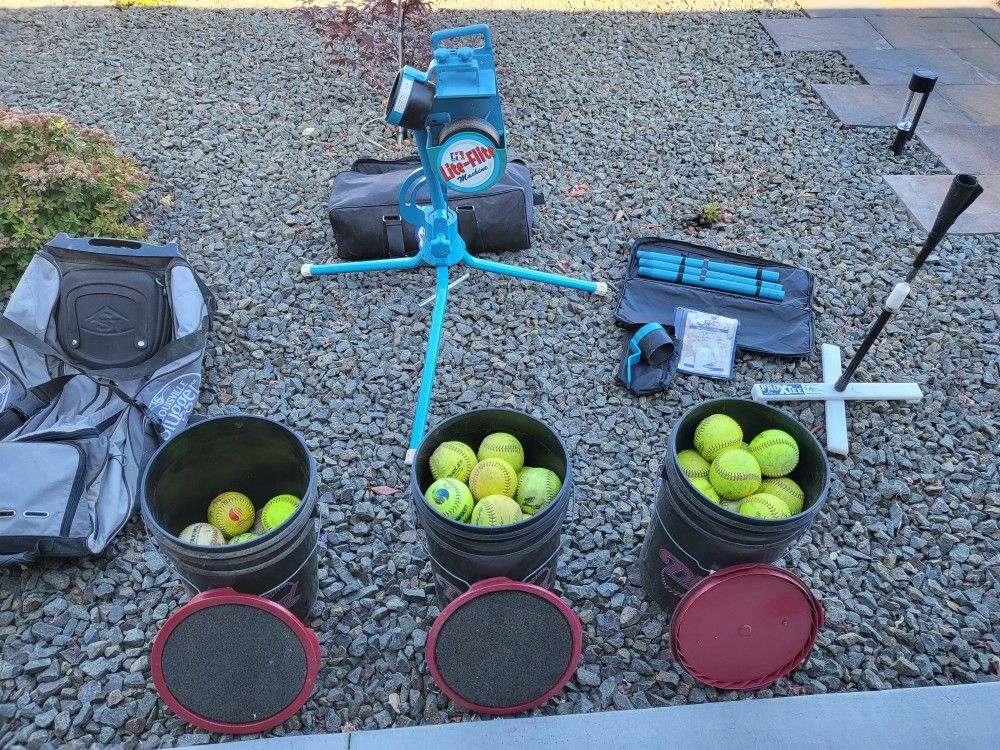 Jugs Lite Flite Baseball/softball Pitching Machine