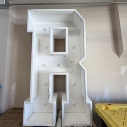 4ft Letter R Marquee Letter With Battery Lights