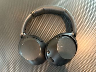 Sony Bluetooth Headphones w Noise Cancelling