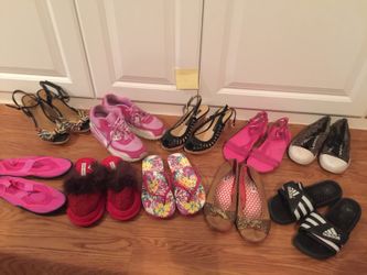 Girls shoes size 6