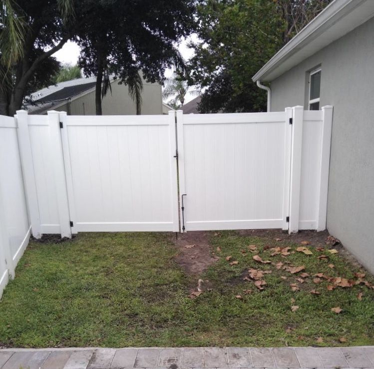 vinyl fence