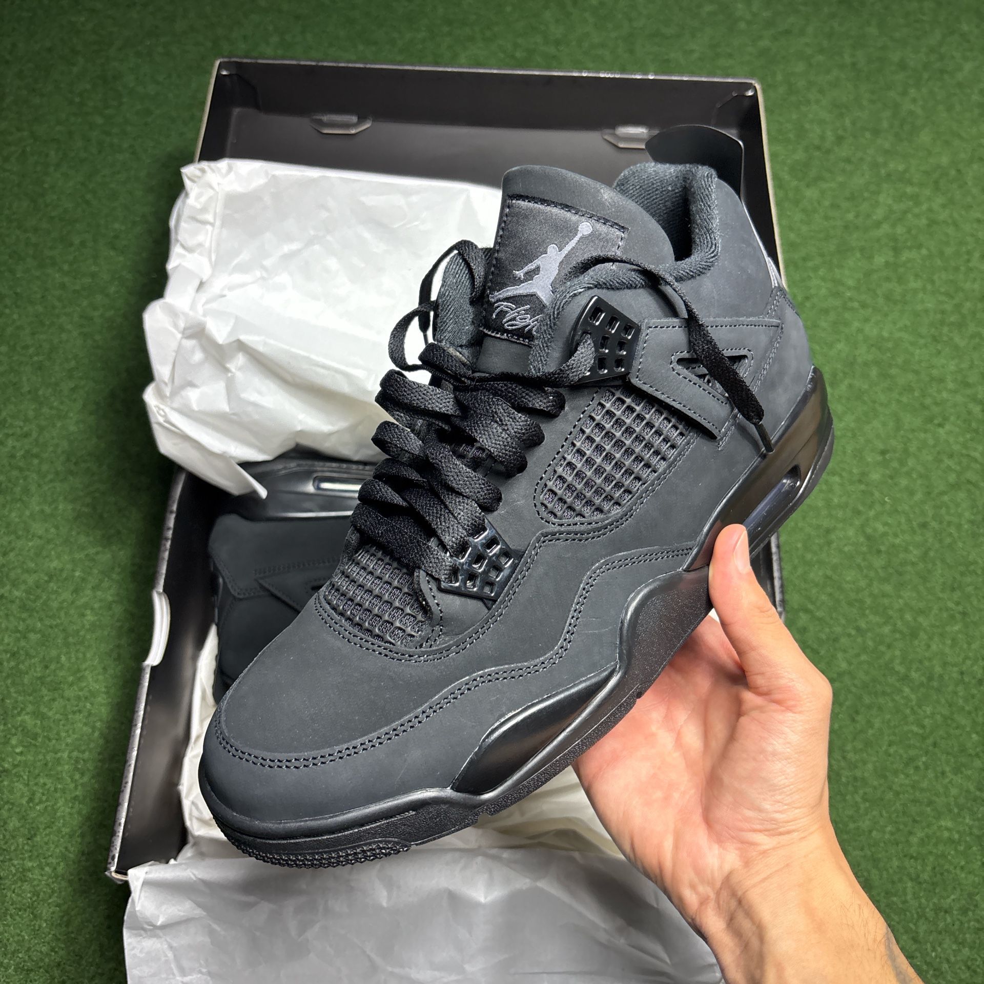 air jordan 4 ‘black cats’ 2025