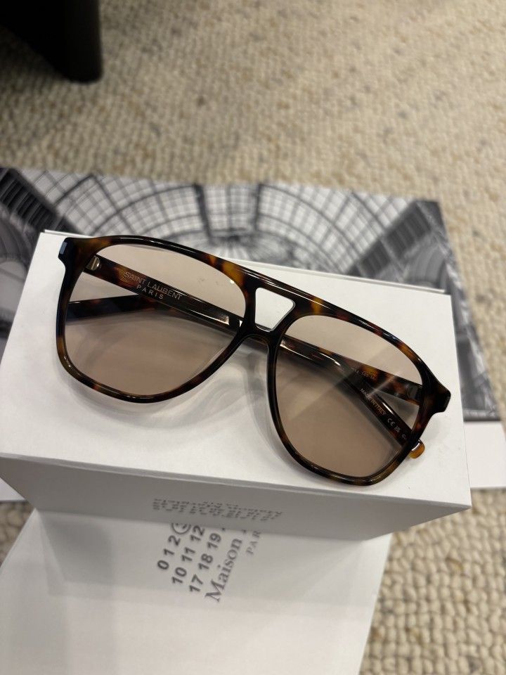 Saint Lauren🌟Sunglasses