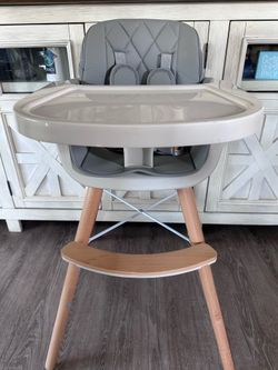 Baby Highchair in Excellent Condition