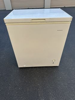 Frigidaire Chest Freezer