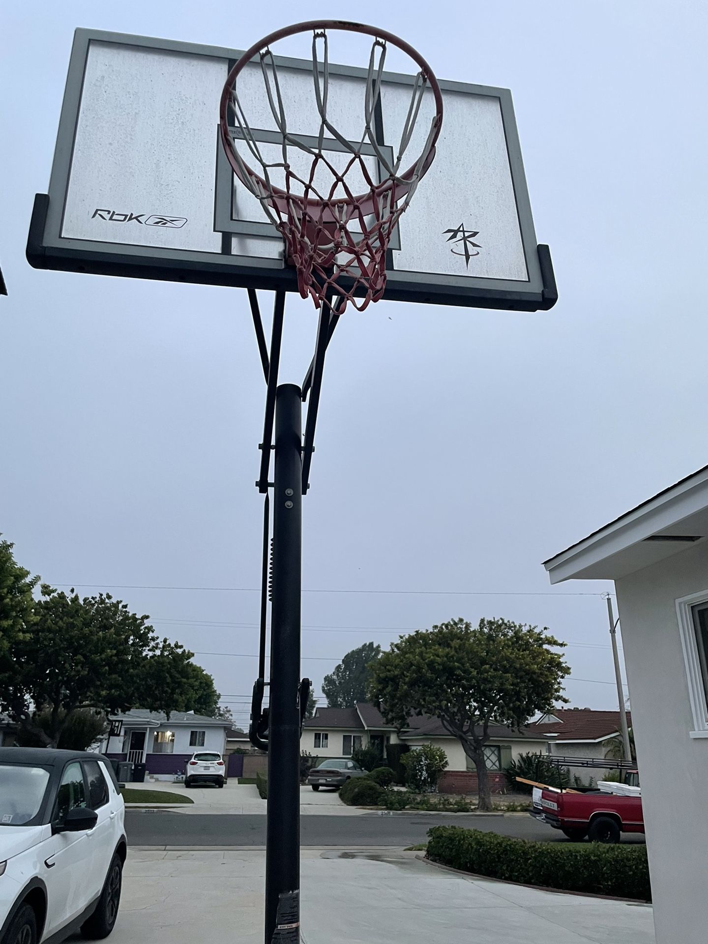 basketball hoop