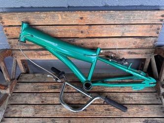 Haro mini bone 20” bmx frame and bars