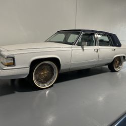 1990 Cadillac Brougham