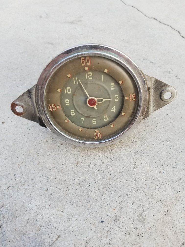 Antique Auto Clock