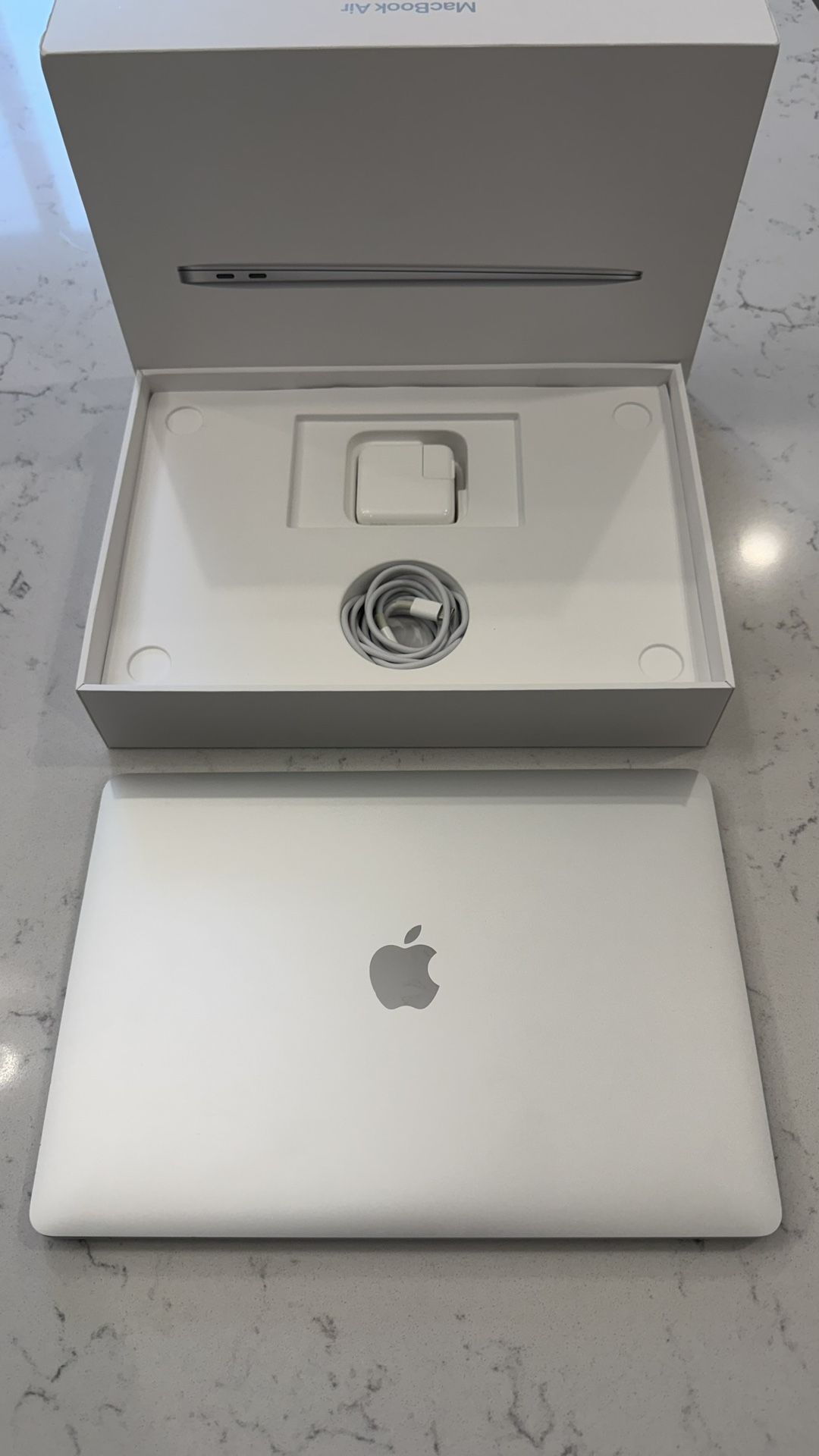 M1 MacBook Air - 8GB / 256GB (Excellent battery + condition) 