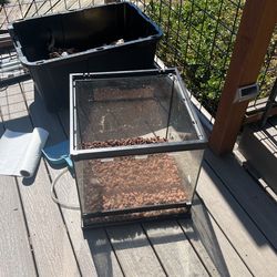 18 By 18 By 18 Reptile Tank With Drainage