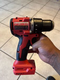 Milwaukee M18 Hammer Drill Driver Tool Only