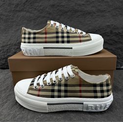 1:1 High Quality Burberry Shoe