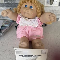 Cabbage Patch Doll With Birth Certificate 