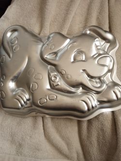 Vintage Disney 101 Dalmatians Cake Mold 