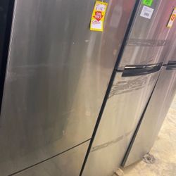 Summit FFBF279SS Refrigerator SVO0 