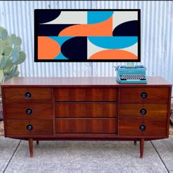 Vintage 1960s Rosewood Madmen Style Mid Century Modern Sideboard Dresser Credenza 