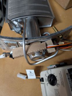 Water heater burner assembly