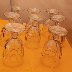 (8) Stemmed Glasses