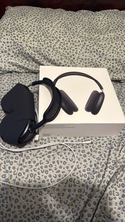 Apple AirPods Max Headphones with Case