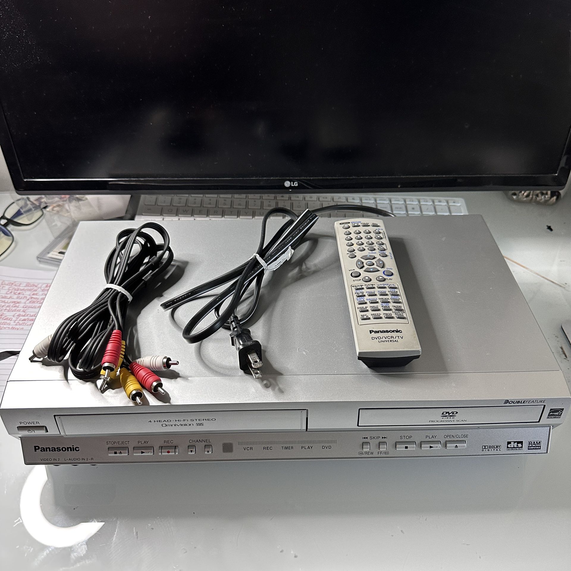 Panasonic PV-D4734S DVD VCR Combo Player VHS Video Recorder w/ Remote | Working