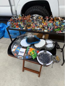 Skylanders Figures and Portals Lot