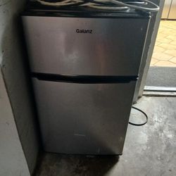 Small Refrigerator