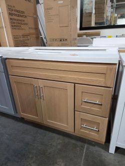 Beautiful Oak wood bathroom Vanity 36"