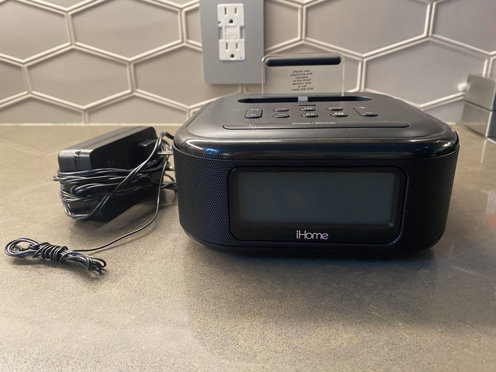 IHome Radio, Alarm Clock & Speaker System for iPhone