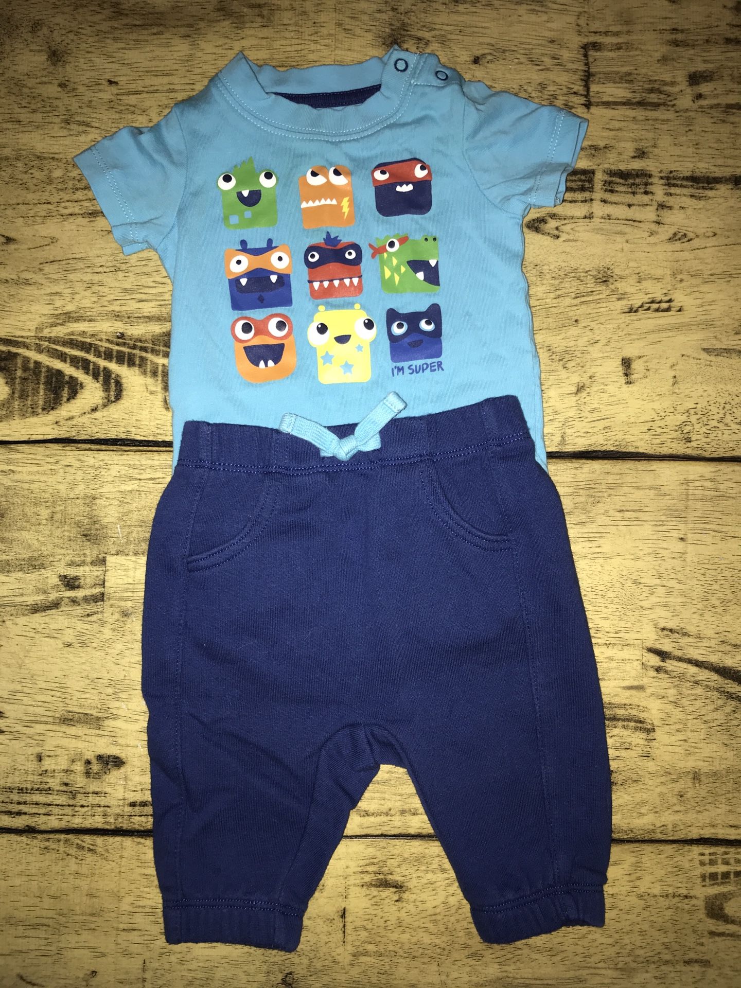 Gymboree “Little Monster” outfit, size 3-6months