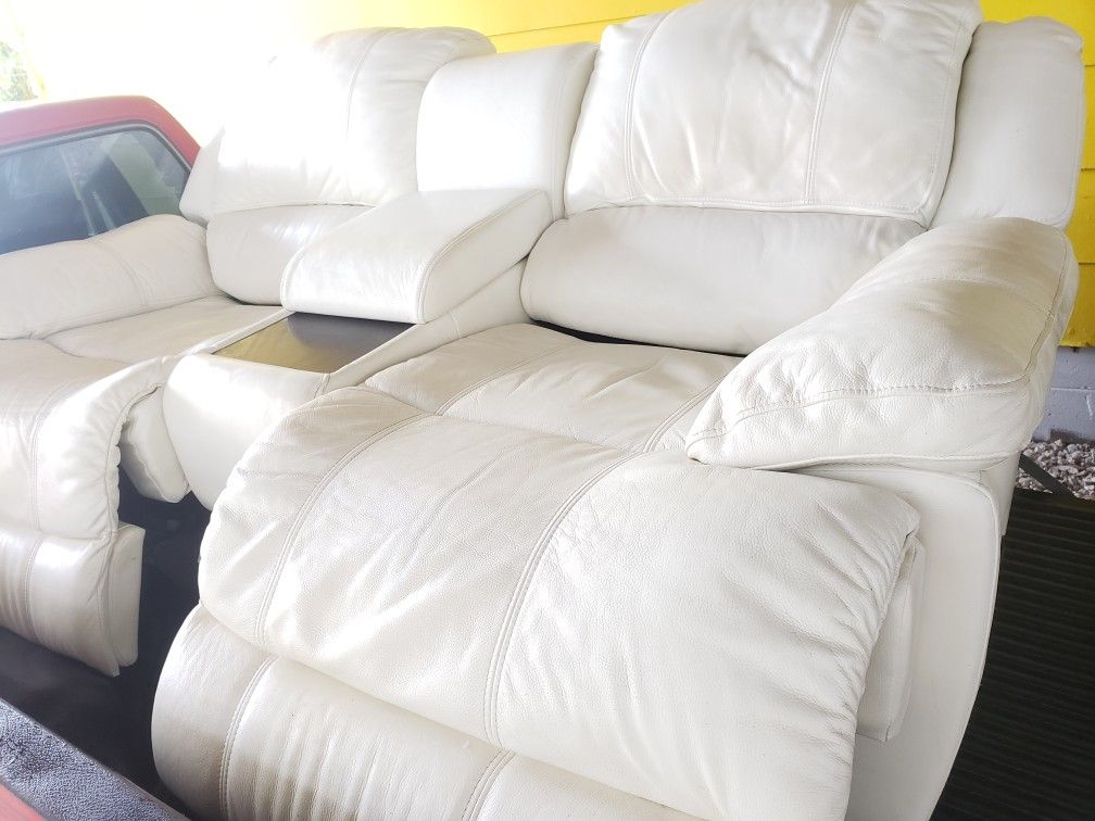 Leather reclinable couch electric