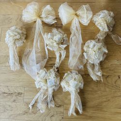 8 Fancy-Lacy Gold & Beige Bows.