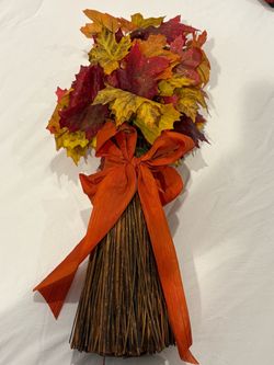 Fall Harvest Leaf Bundle Decoration
