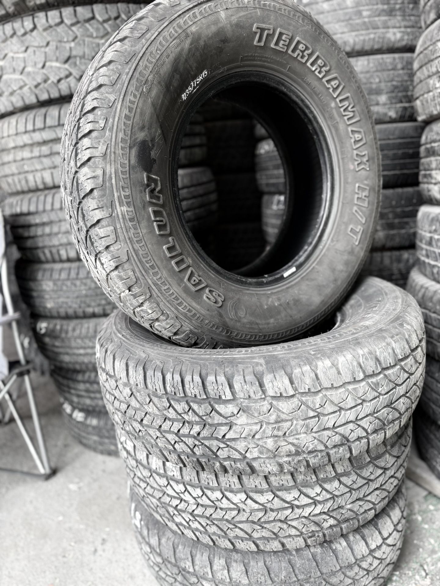 Tires 235-75-R15