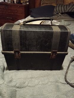 Vintage Aladdin Lunchbox 