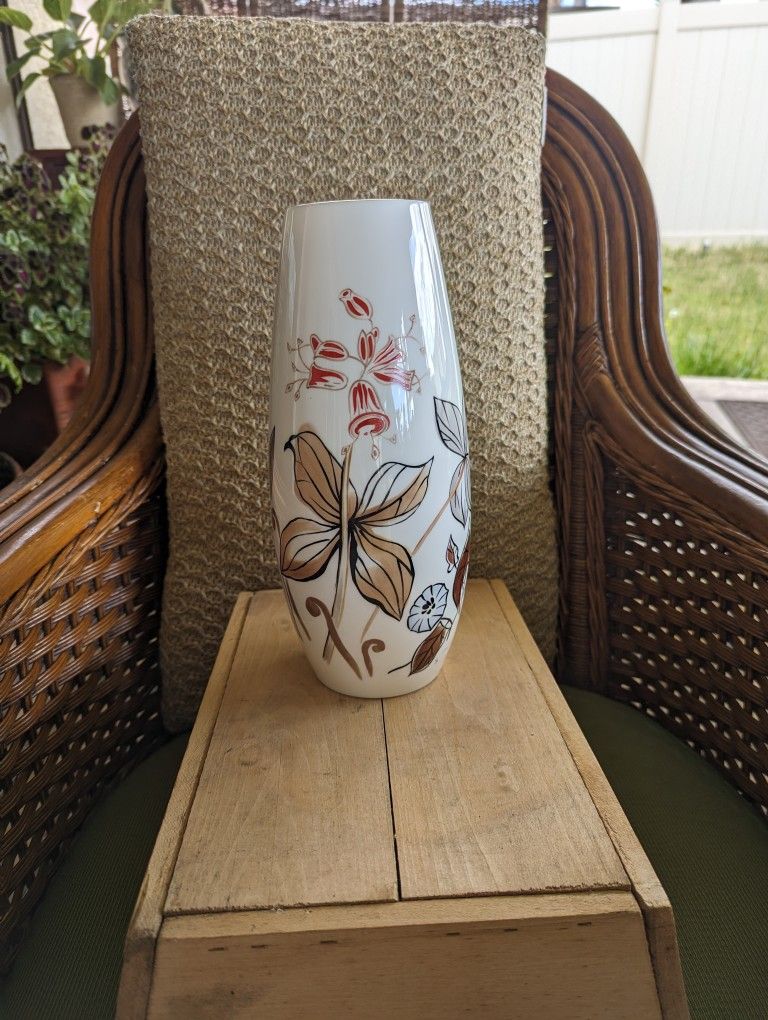 11"Noritake Bone China Vase